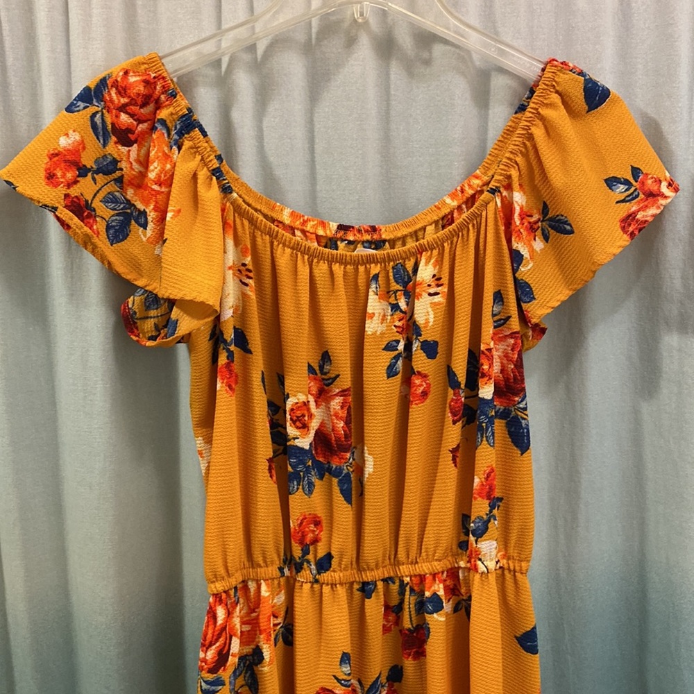 Beautiful Golden Yellow Summer Floral Dress - Picture 7 of 9